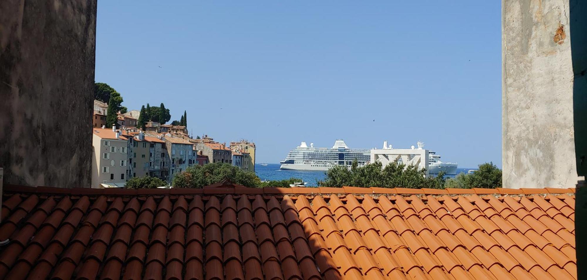 Apartman Delfin Rovinj Eksteriør billede