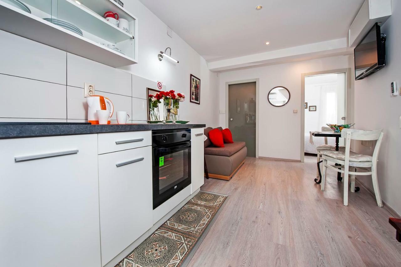 Apartman Delfin Rovinj Eksteriør billede