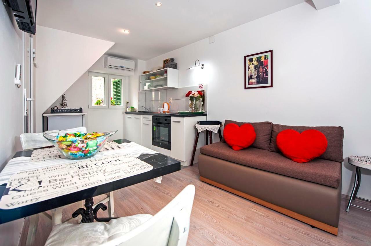 Apartman Delfin Rovinj Eksteriør billede