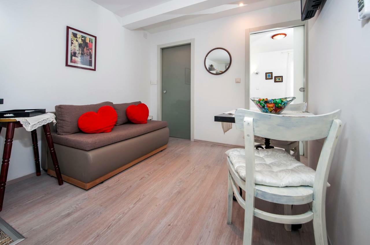Apartman Delfin Rovinj Eksteriør billede