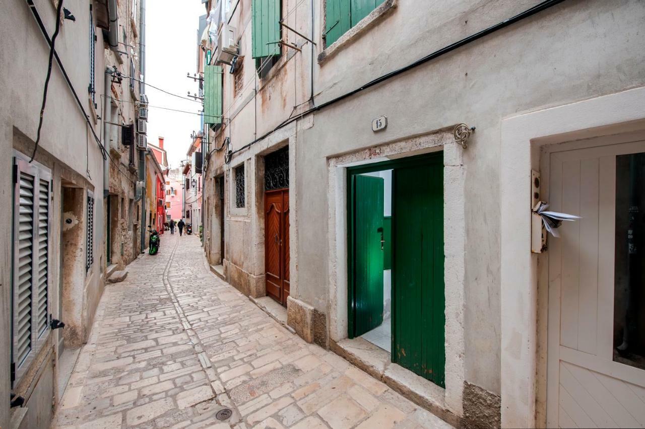 Apartman Delfin Rovinj Eksteriør billede